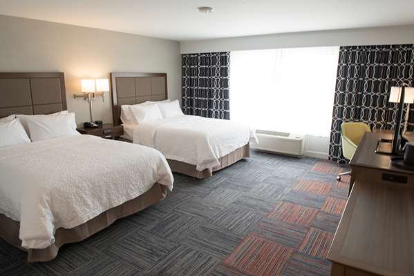  - Hampton Inn & Suites Bay City - I-75, Exit 164