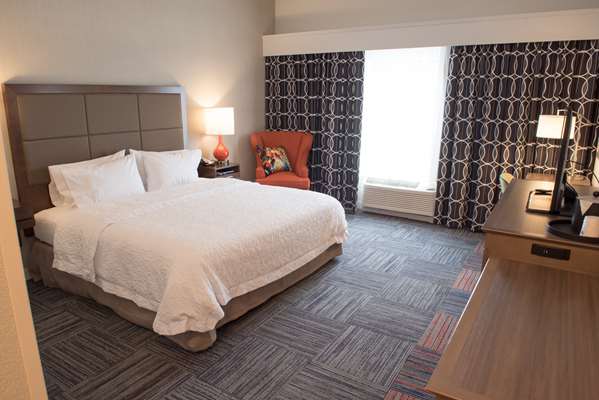  - Hampton Inn & Suites Bay City - I-75, Exit 164