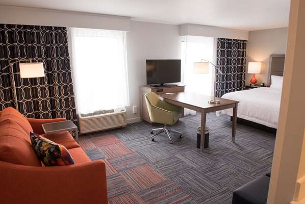  - Hampton Inn & Suites Bay City - I-75, Exit 164
