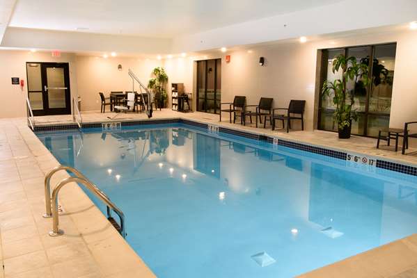 Pool - Hampton Inn & Suites Bay City - I-75, Exit 164