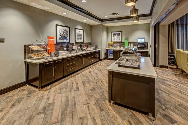 Amenities - Hampton Inn & Suites Germantown