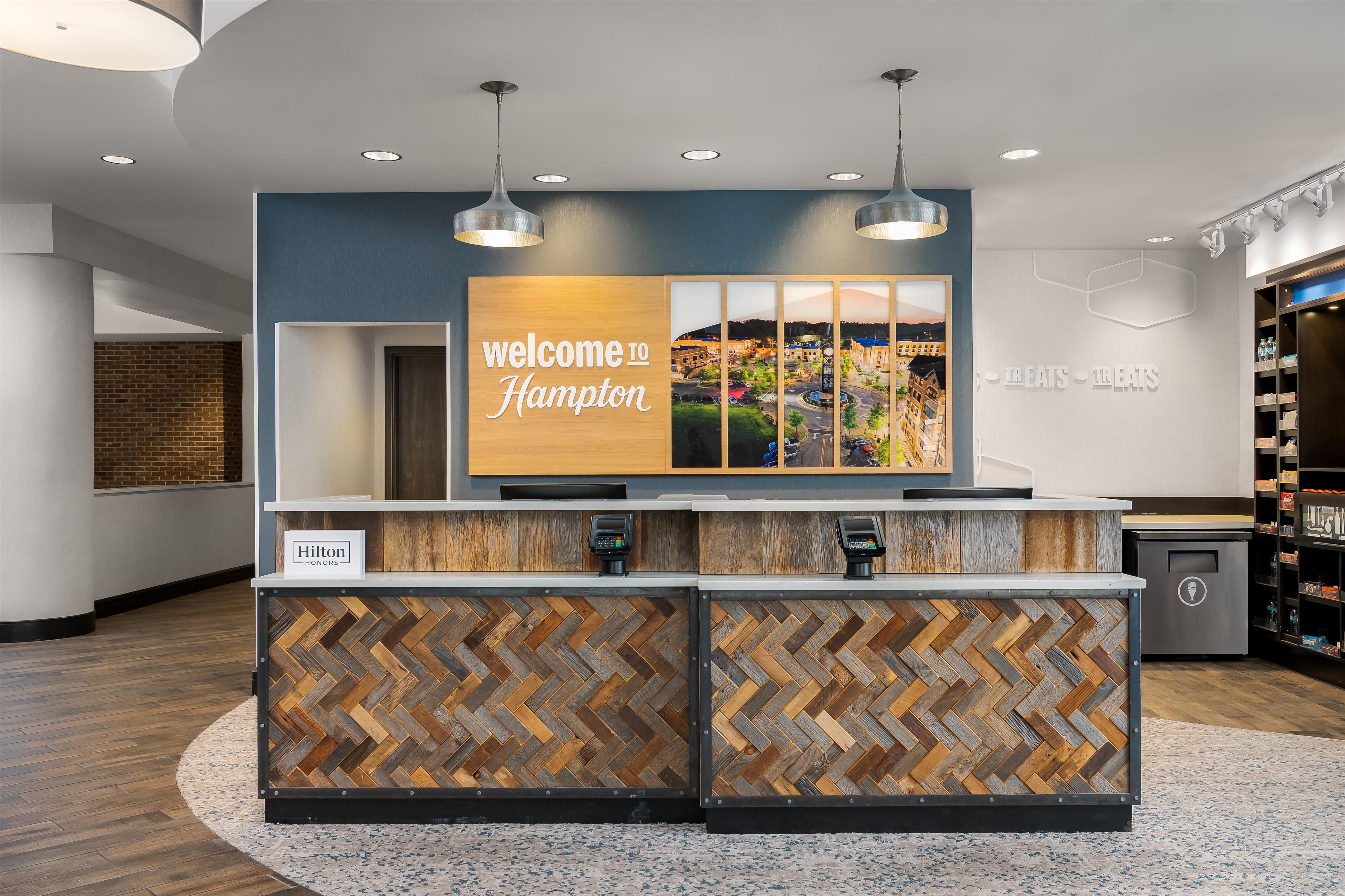 Reception | Hampton Inn & Suites Memphis Germantown