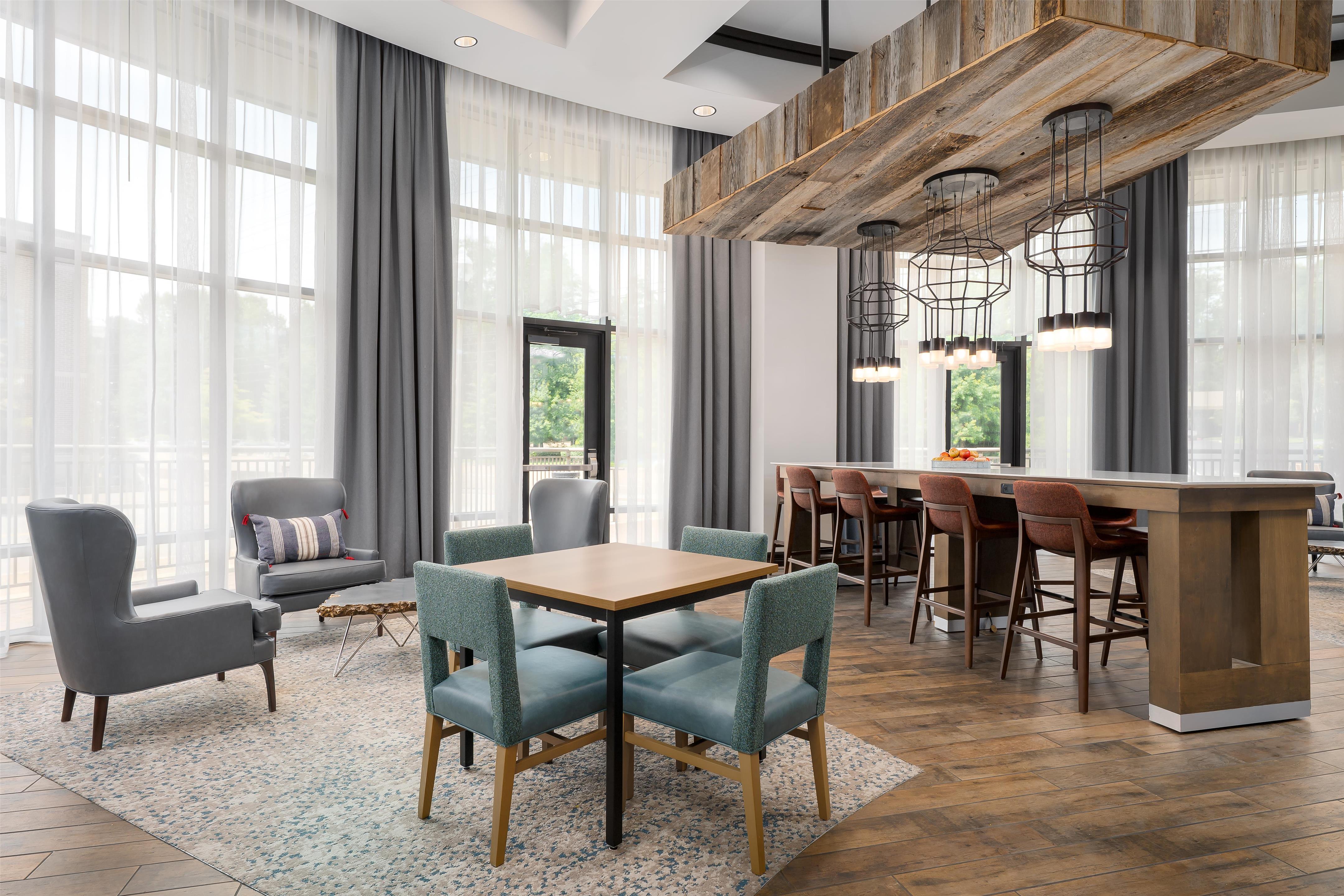 Lobby | Hampton Inn & Suites Memphis Germantown
