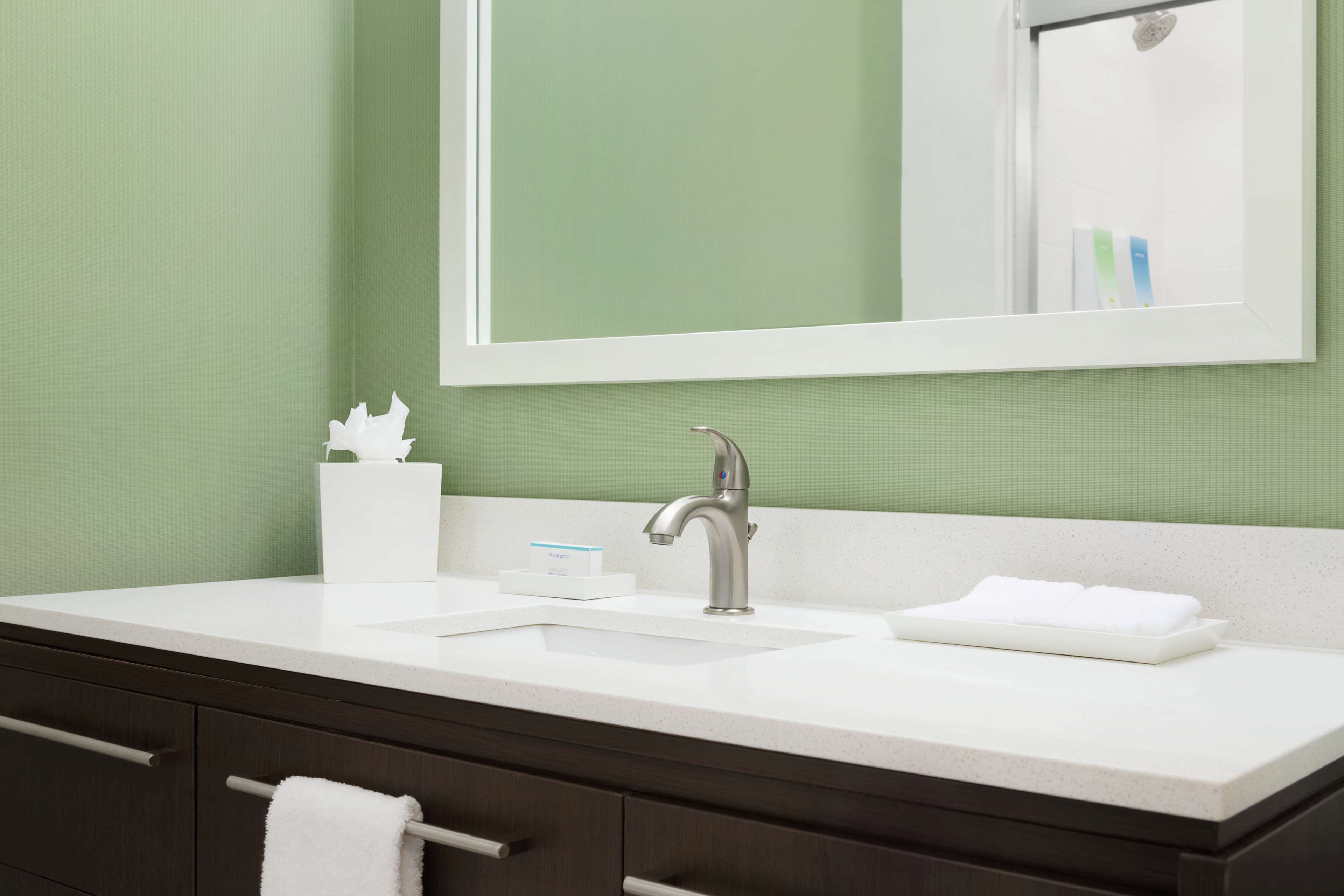 Home2 Suites by Hilton McAllen Room Type - 1 KING STUDIO SUITE NOSMOK