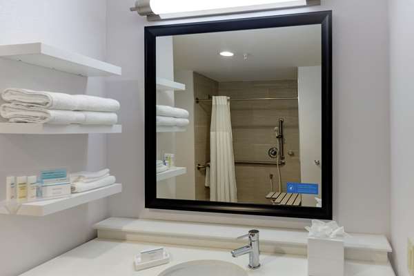  - Hampton Inn Wetumpka