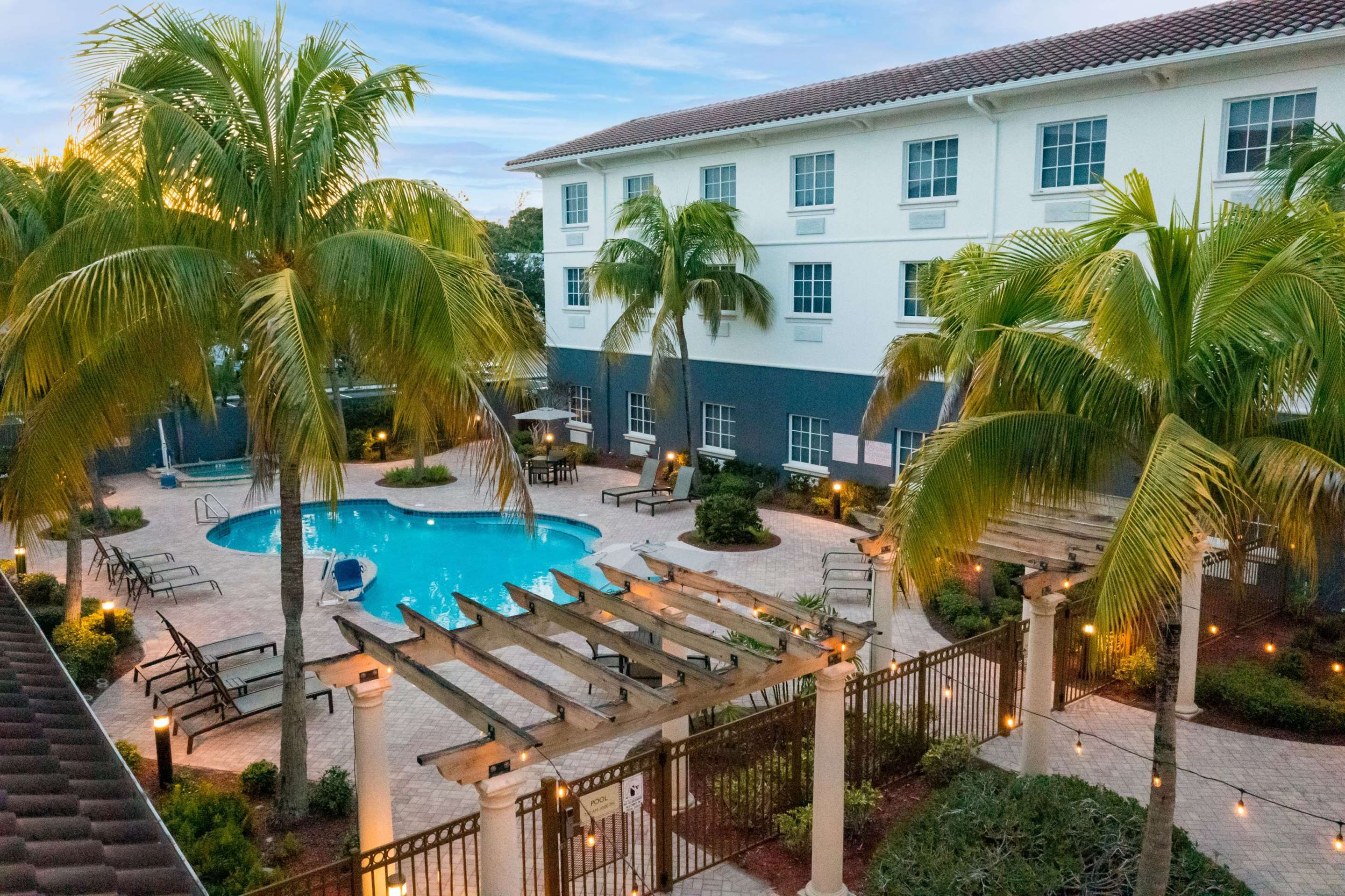 Pool | Hilton Garden Inn at PGA Village / Port St. Lucie