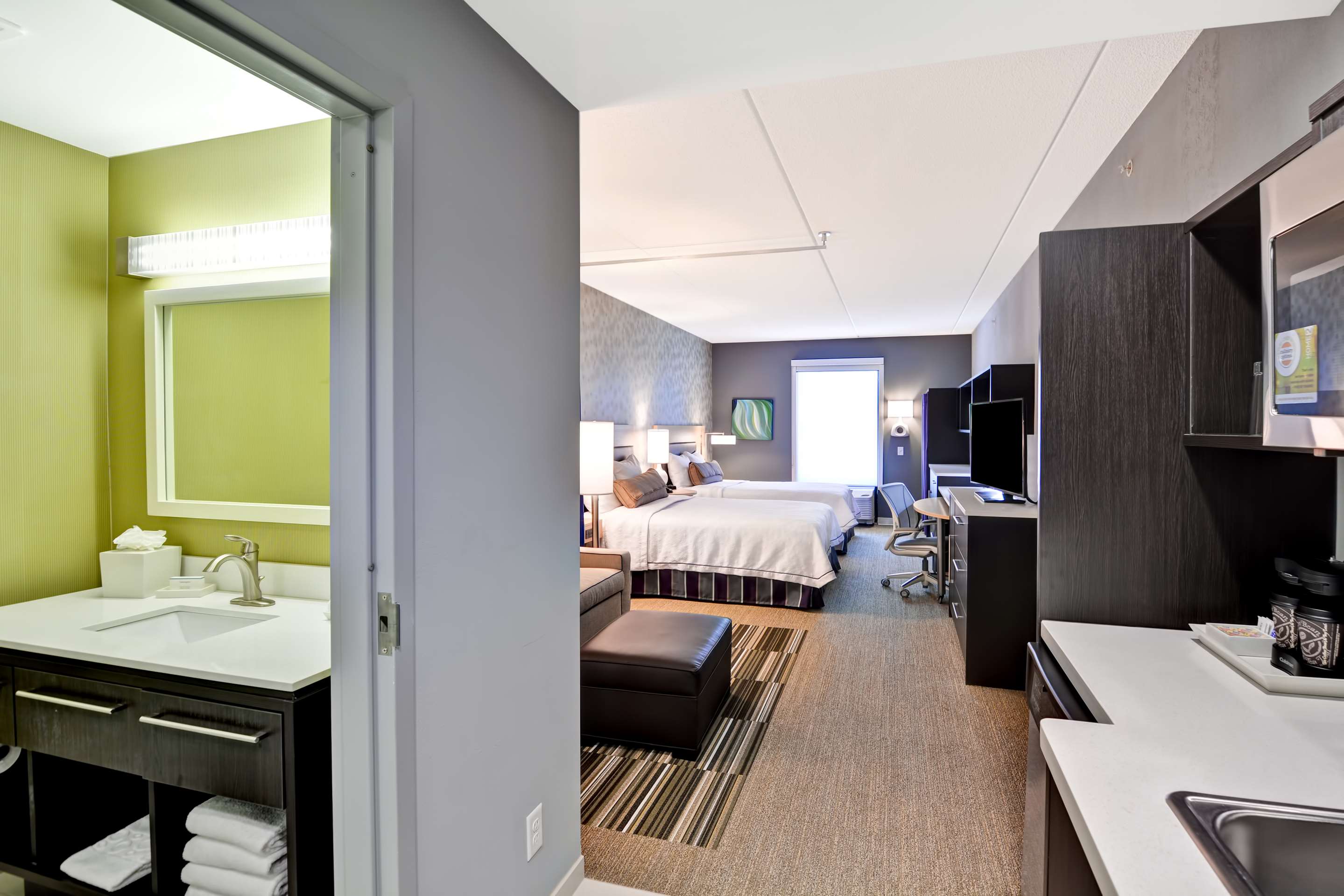 Guest room