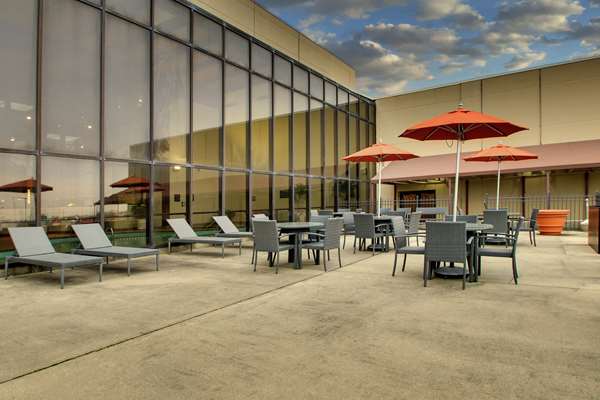 Exterior view - DoubleTree by Hilton Mt Vernon - I-57 & I-64, Exit 95