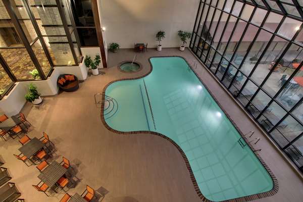 Pool - DoubleTree by Hilton Mt Vernon - I-57 & I-64, Exit 95