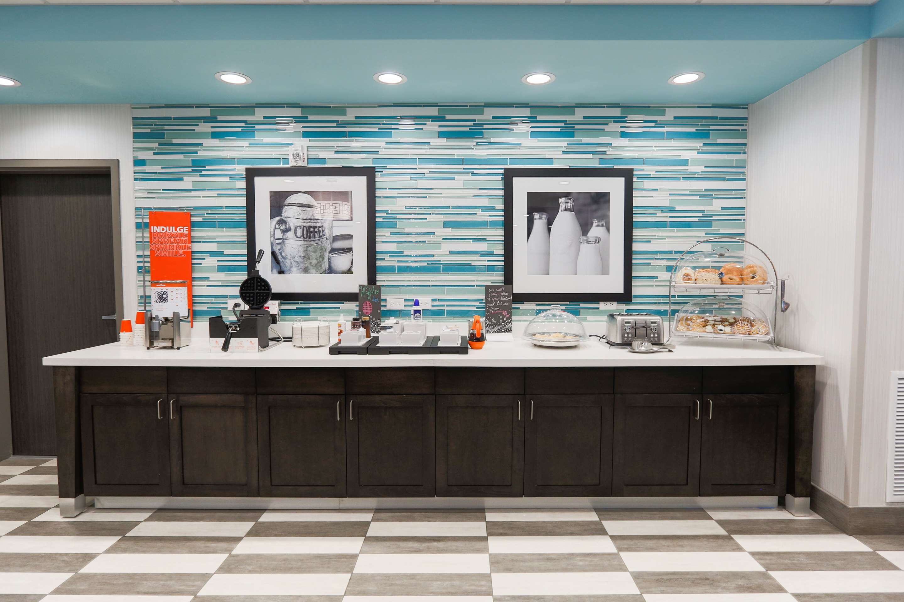Restaurant | Hampton Inn El Reno