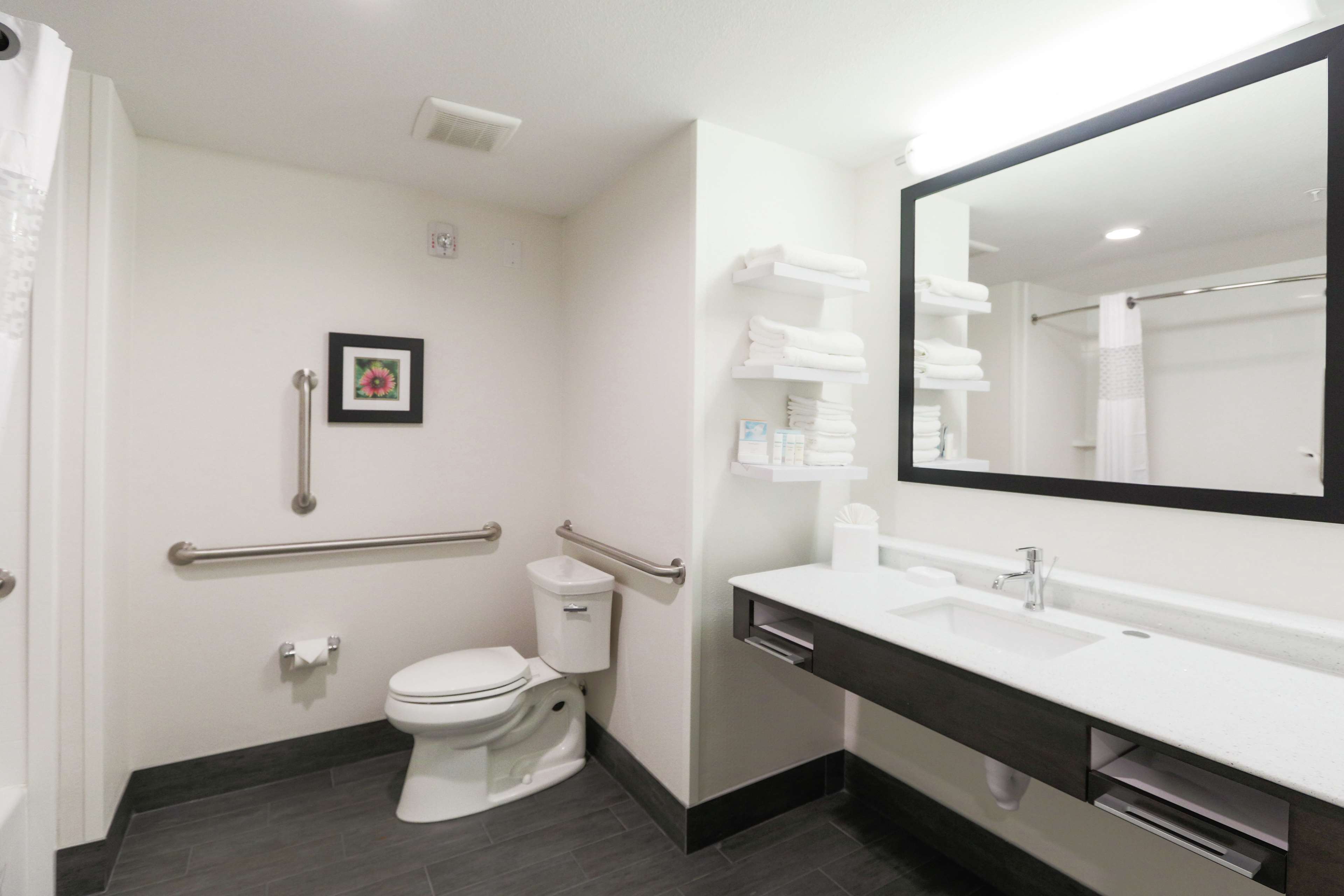 Hampton Inn El Reno, OK Room Type - 1K MOB HEA ACC TUB SFBD NS
