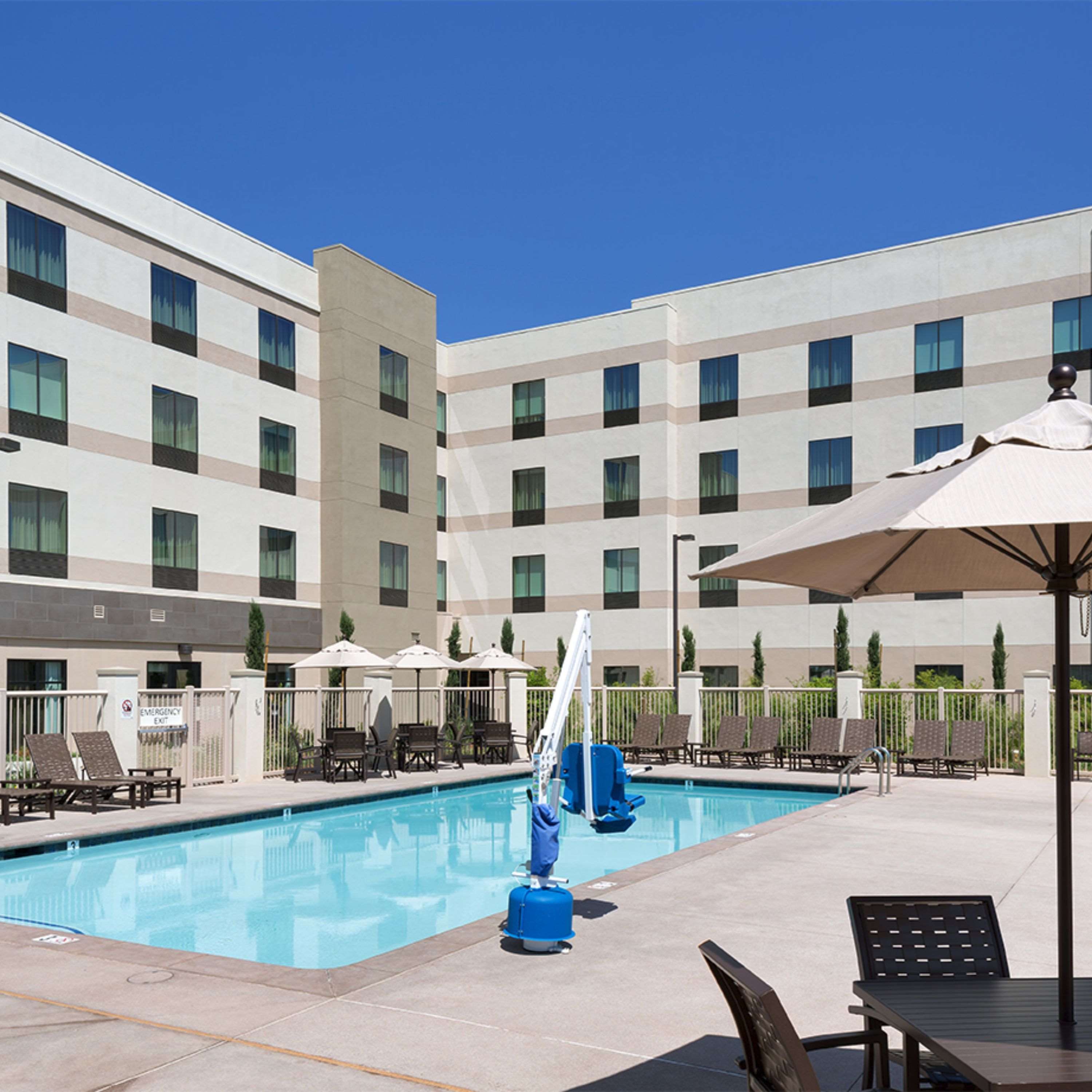 Hampton Inn & Suites by Hilton Murrieta Temecula - Tap to explore photos