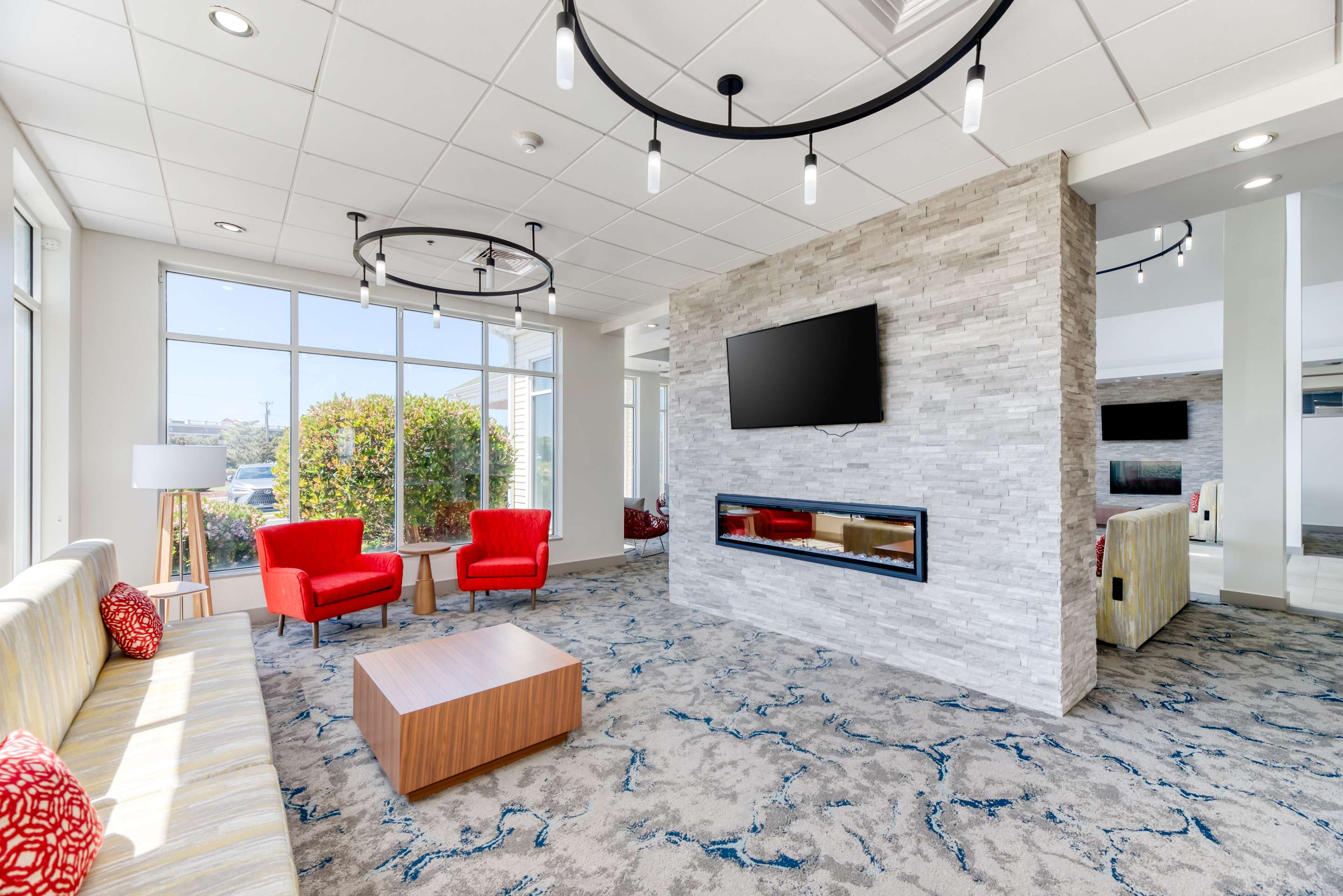 Lobby | Hilton Garden Inn Outer Banks/Kitty Hawk