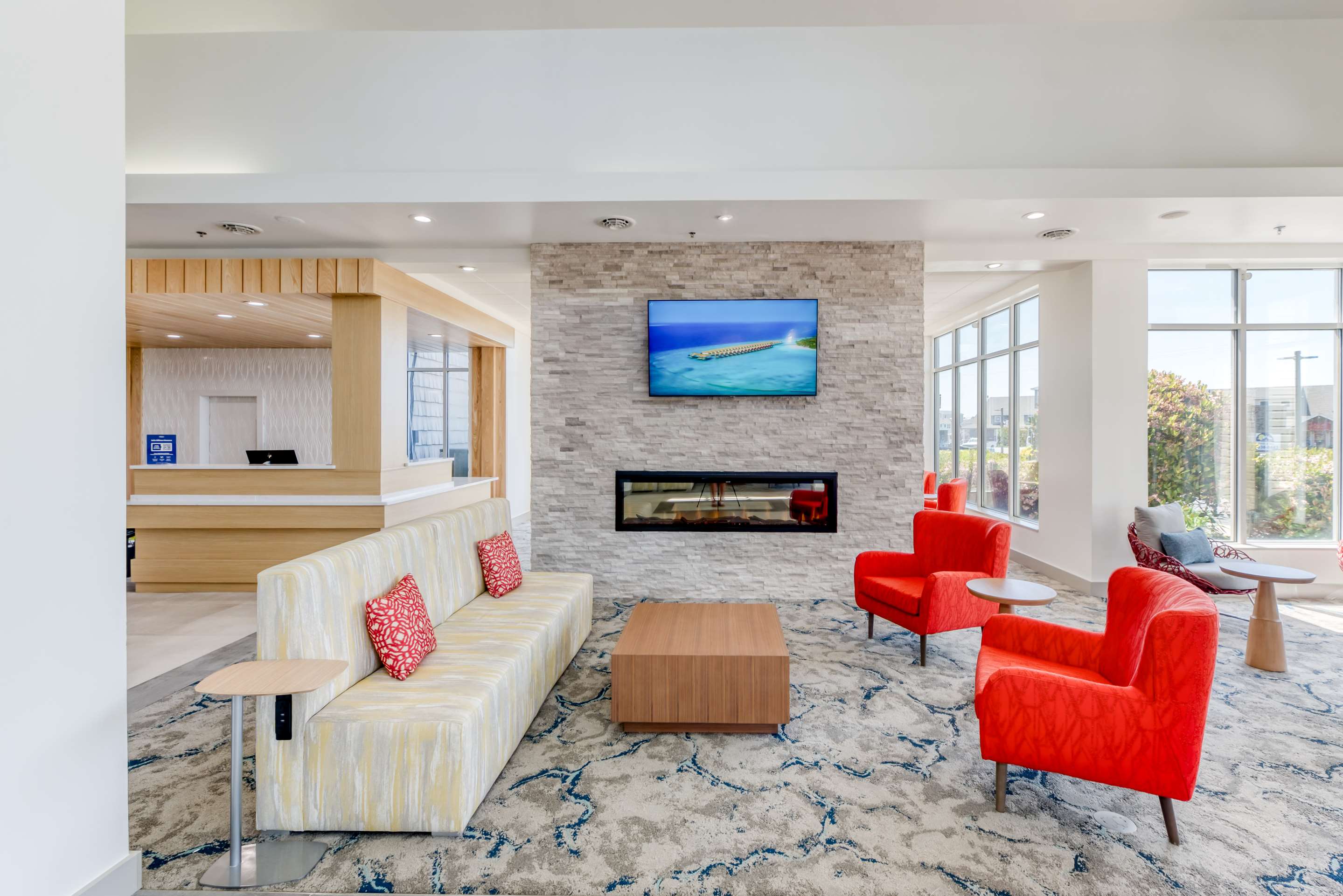Lobby | Hilton Garden Inn Outer Banks/Kitty Hawk