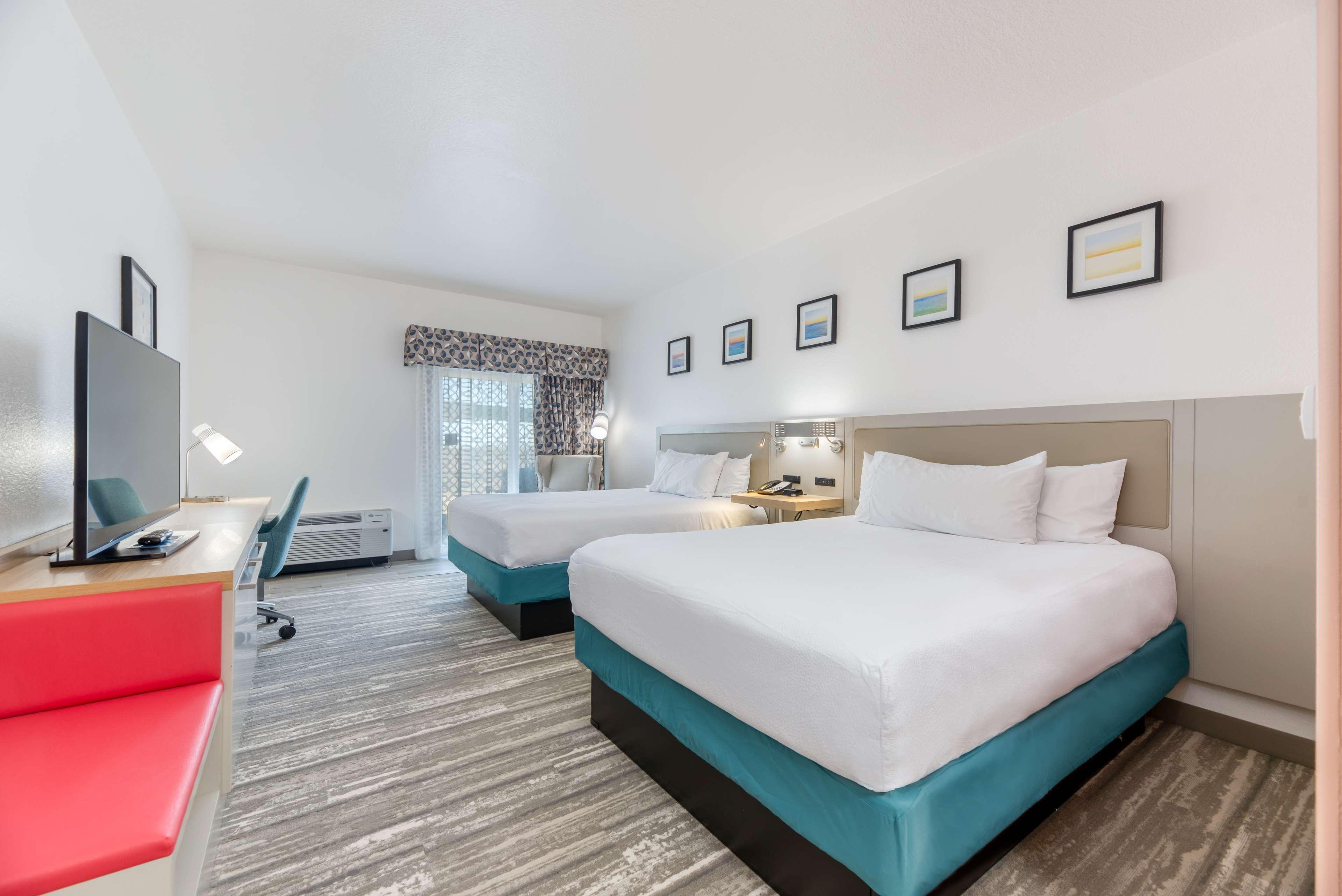 Hilton Garden Inn Outer Banks/Kitty Hawk Room Type - 2 QUEEN BEDS SIDE OCEANVW