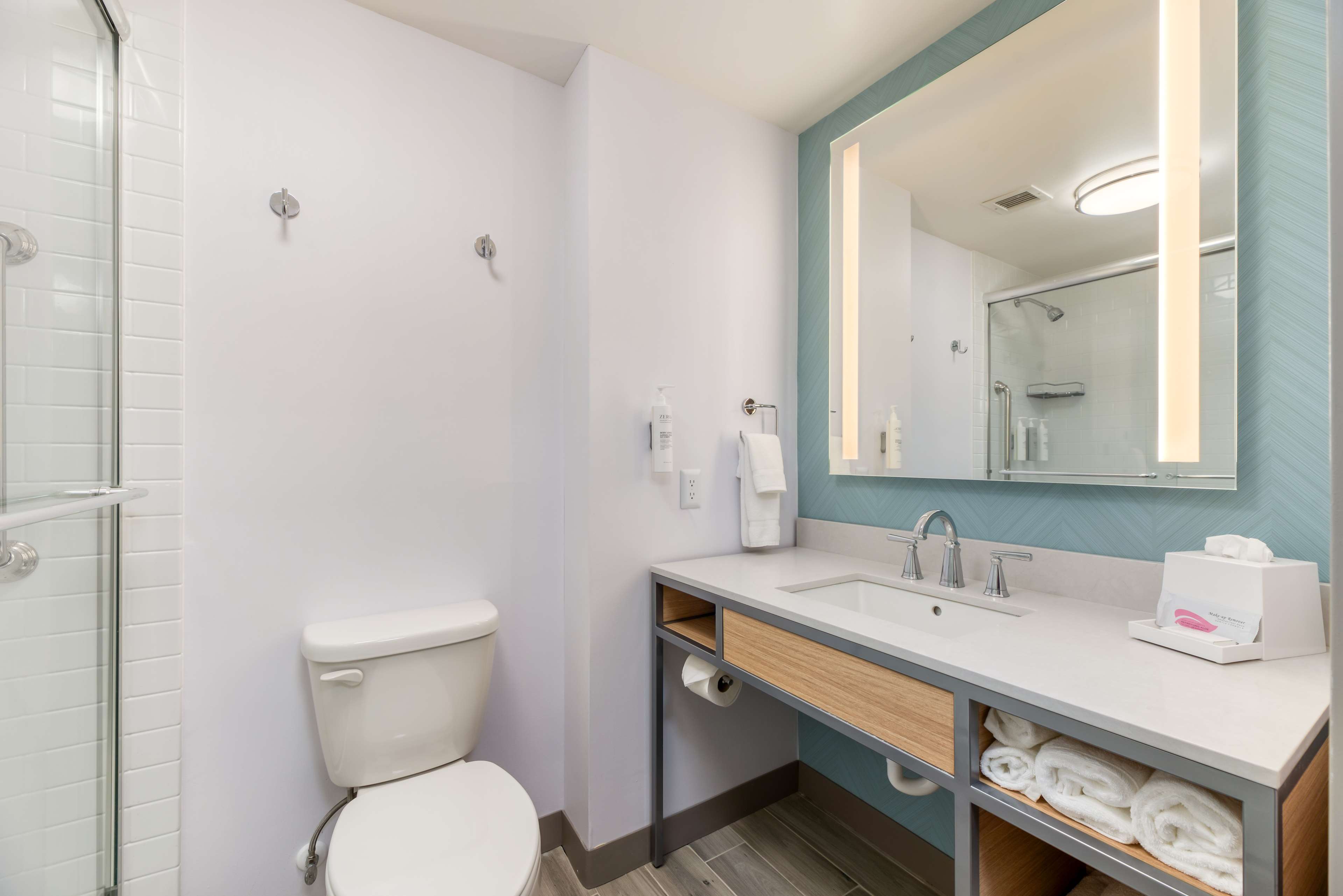 Hilton Garden Inn Outer Banks/Kitty Hawk Room Type - 1KNG SIDE OCEANVW BALCNY