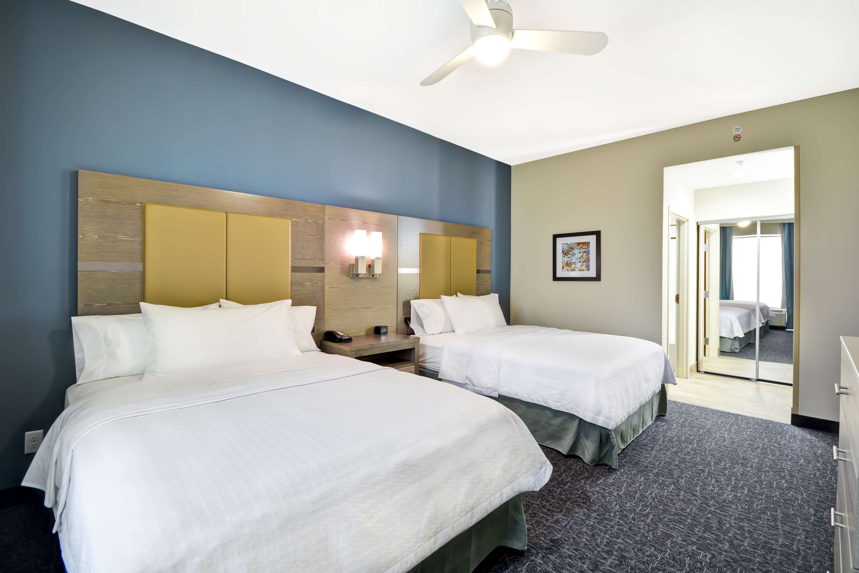 Guest room
