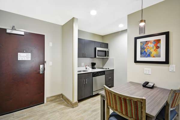  - Homewood Suites by Hilton Convention Center South Orlando - I-4, Exits 71 & 72