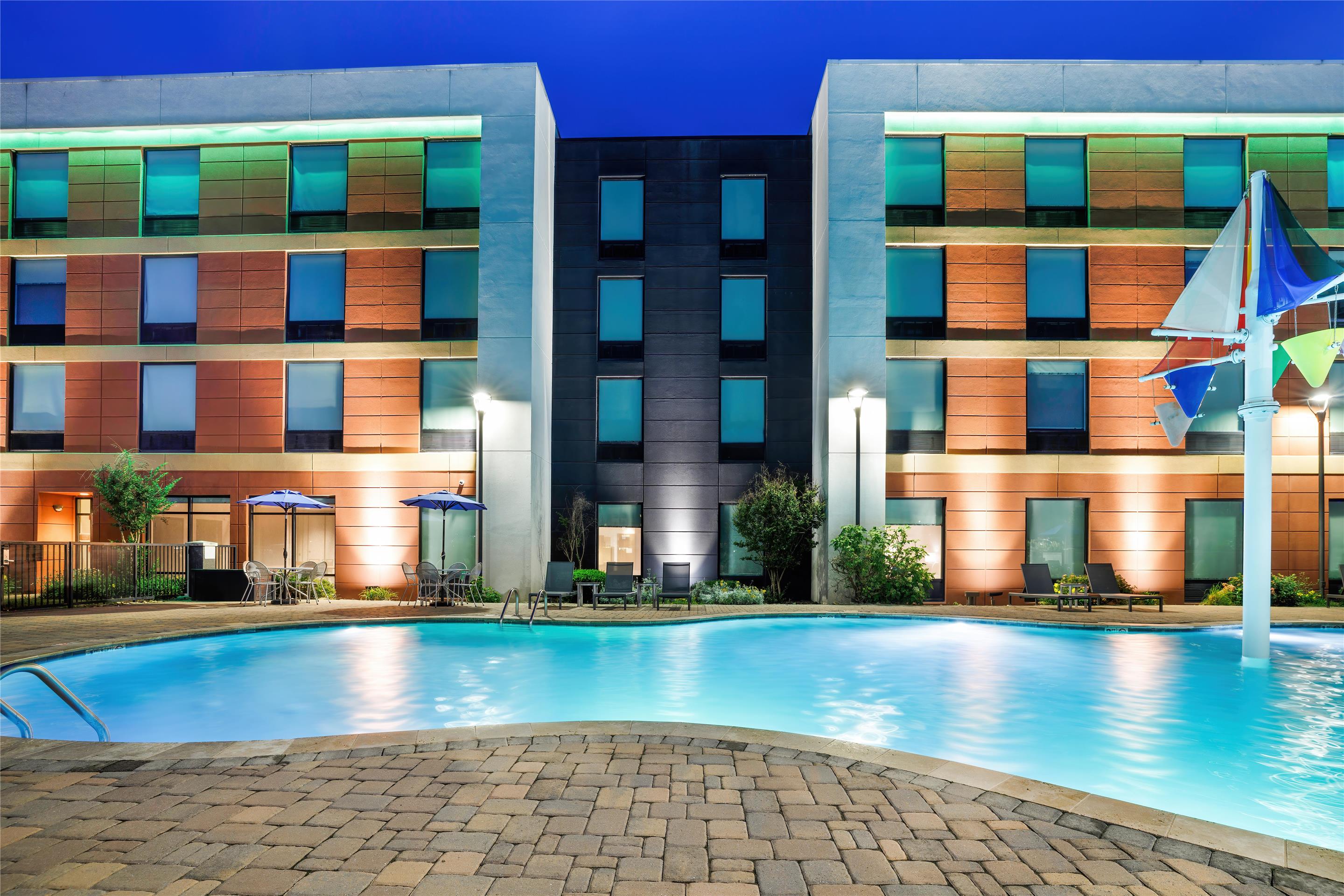 Pool | Home2 Suites by Hilton Pigeon Forge