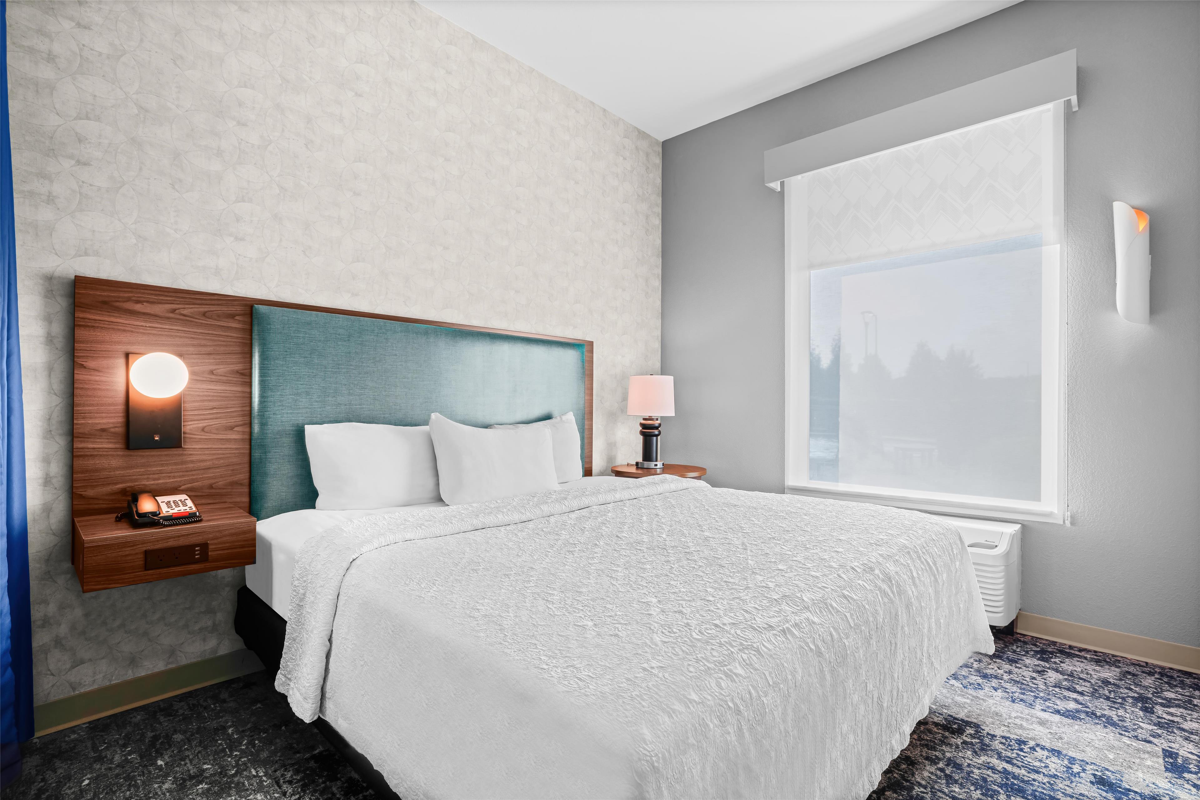 Home2 Suites by Hilton Pigeon Forge Room Type - 1KG HEARING ACC STUDIO NS