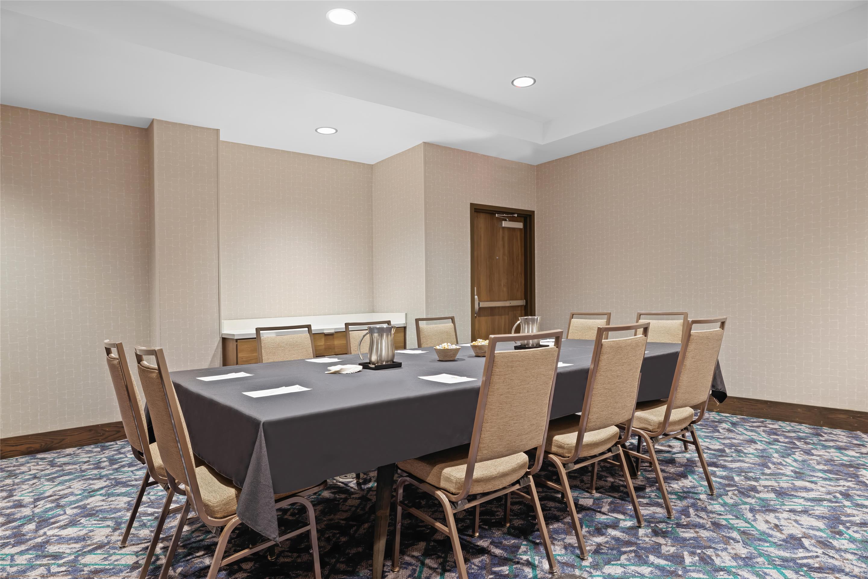 Meeting Room | Home2 Suites by Hilton Pigeon Forge