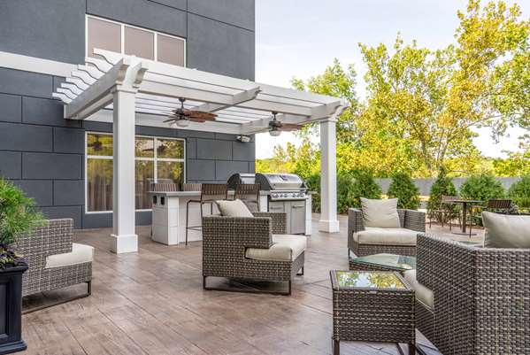 Exterior view - Homewood Suites by Hilton Plymouth Meeting