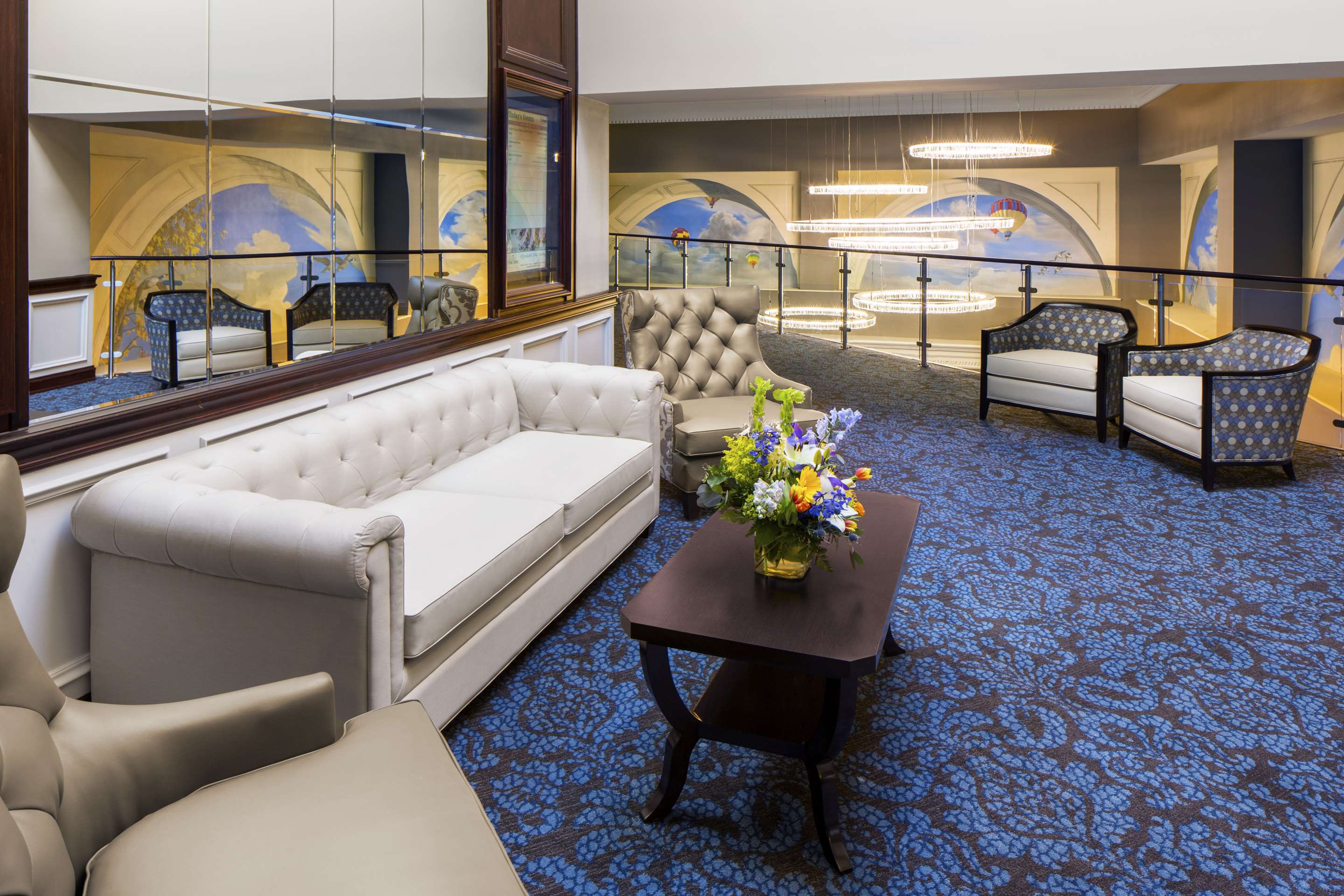 Lobby | Desmond Hotel Malvern, a DoubleTree by Hilton