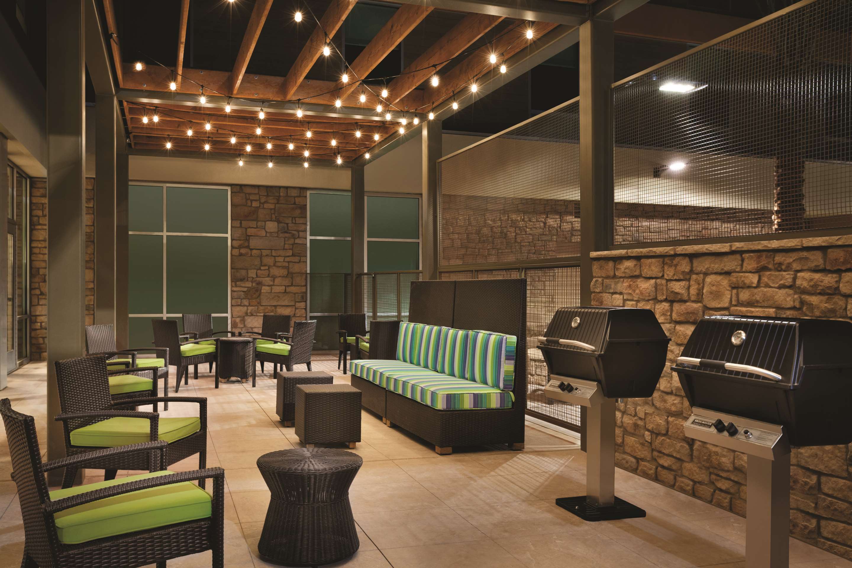 Breakfast Area | Hilton Garden Inn Phoenix-Tempe University Research Park, Az