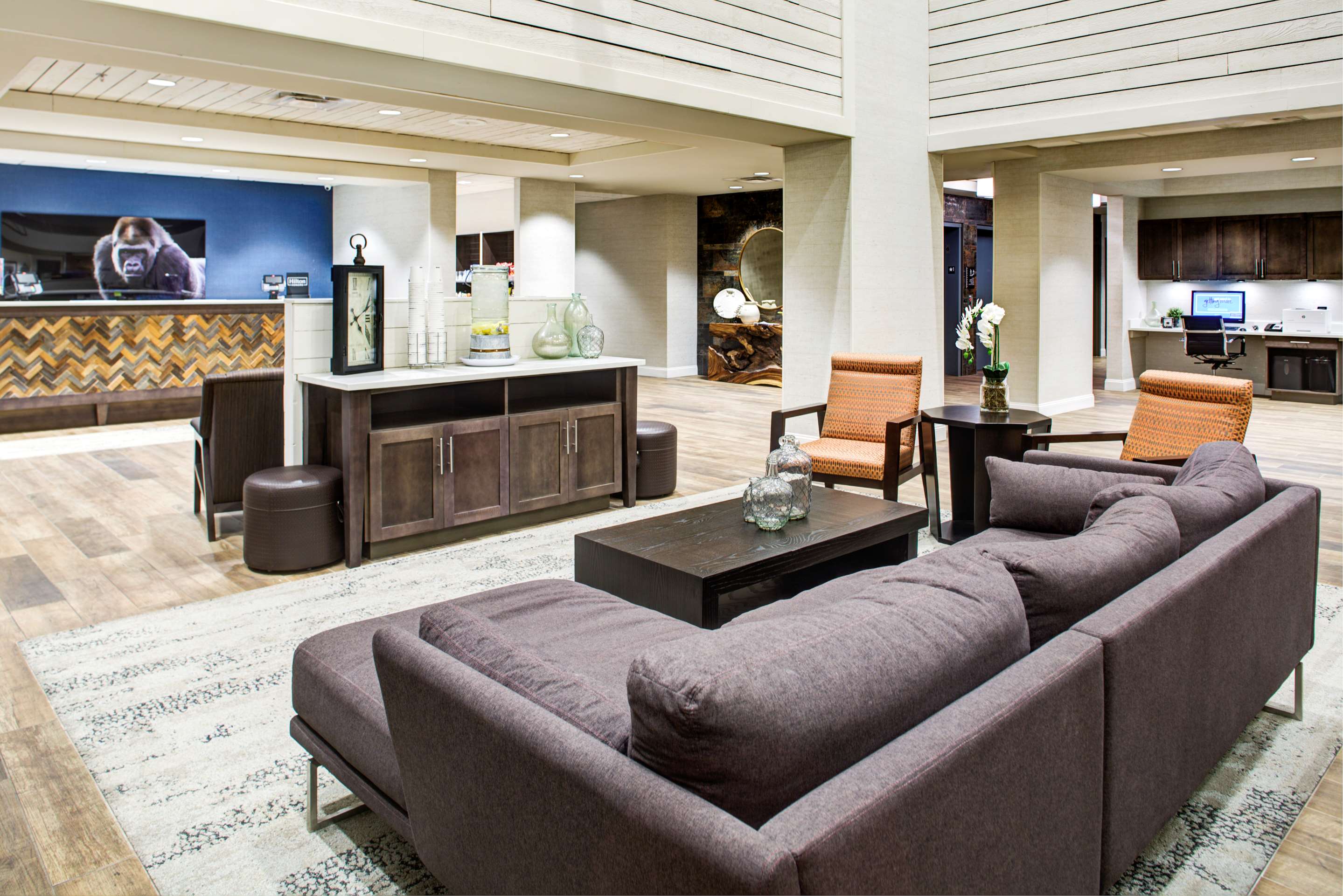 Reception | Hampton Inn & Suites Pittsburg Kansas Crossing