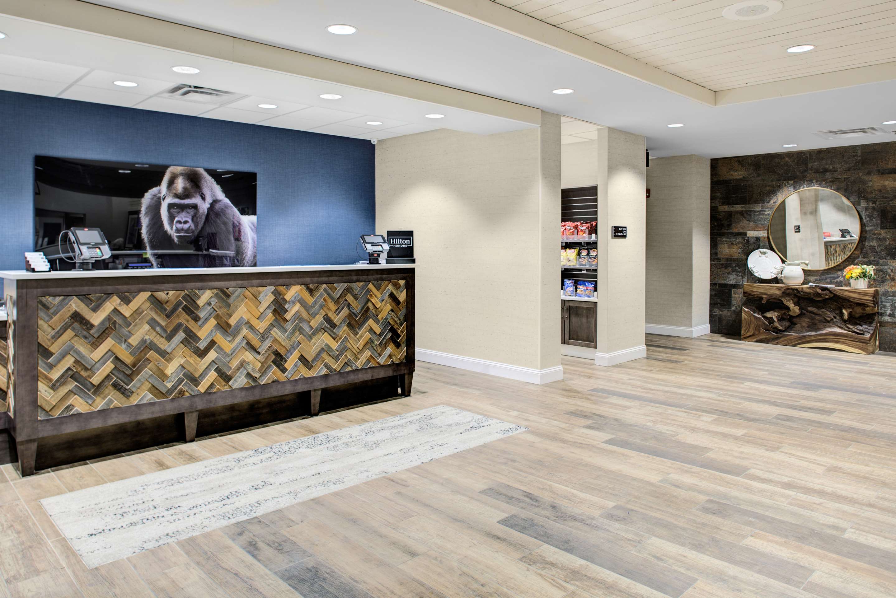 Reception | Hampton Inn & Suites Pittsburg Kansas Crossing