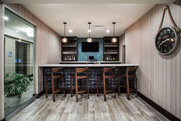 Bar - Hampton Inn Rochester