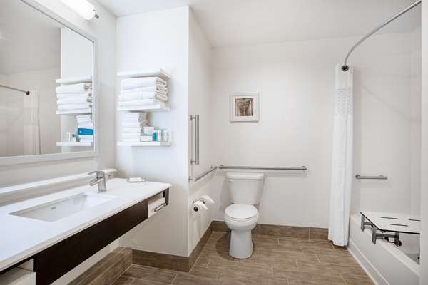  - Hampton Inn Rochester