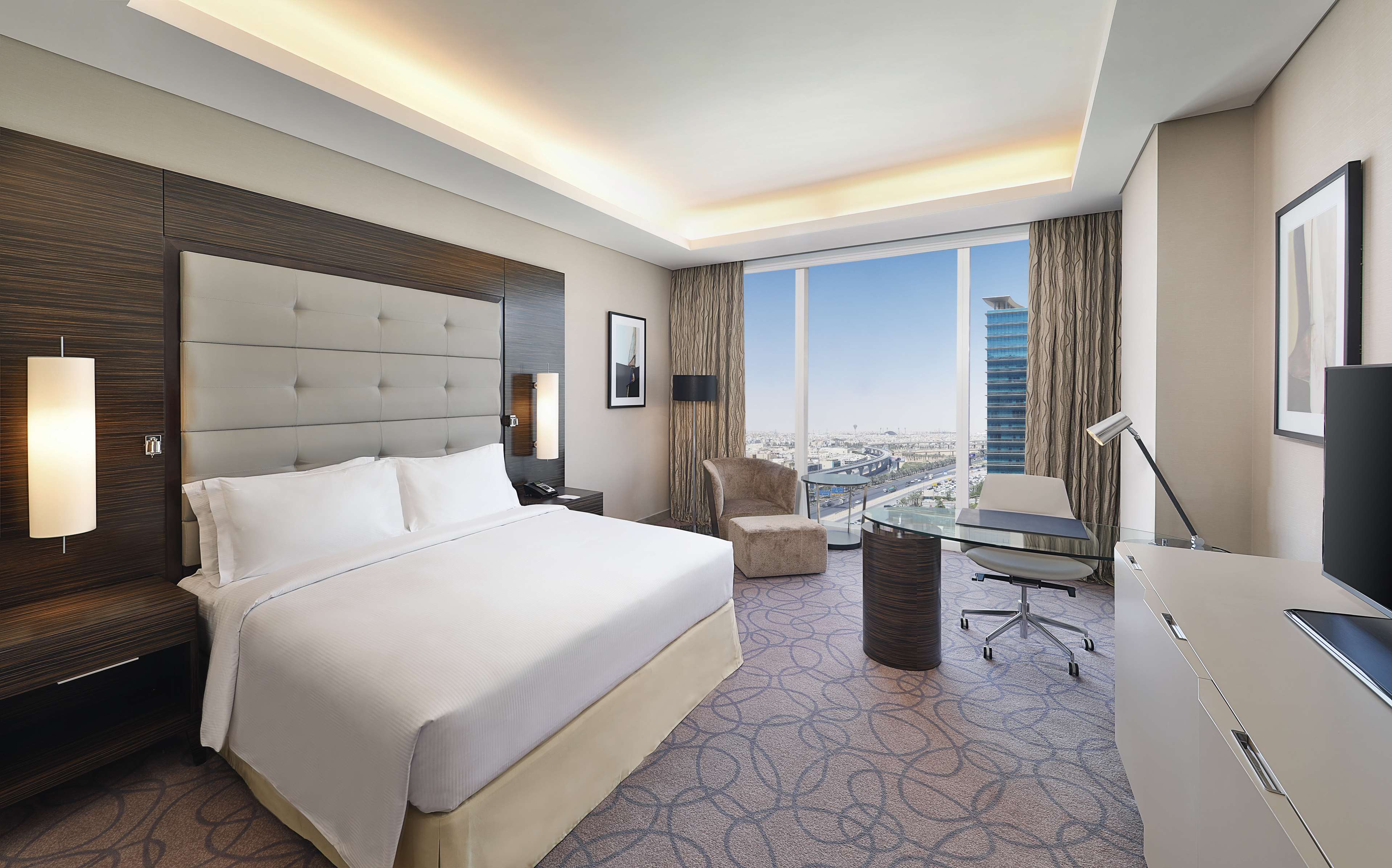 Hilton Riyadh Hotel & Residences Room Type - KING ACCESIBLE GUEST ROOM