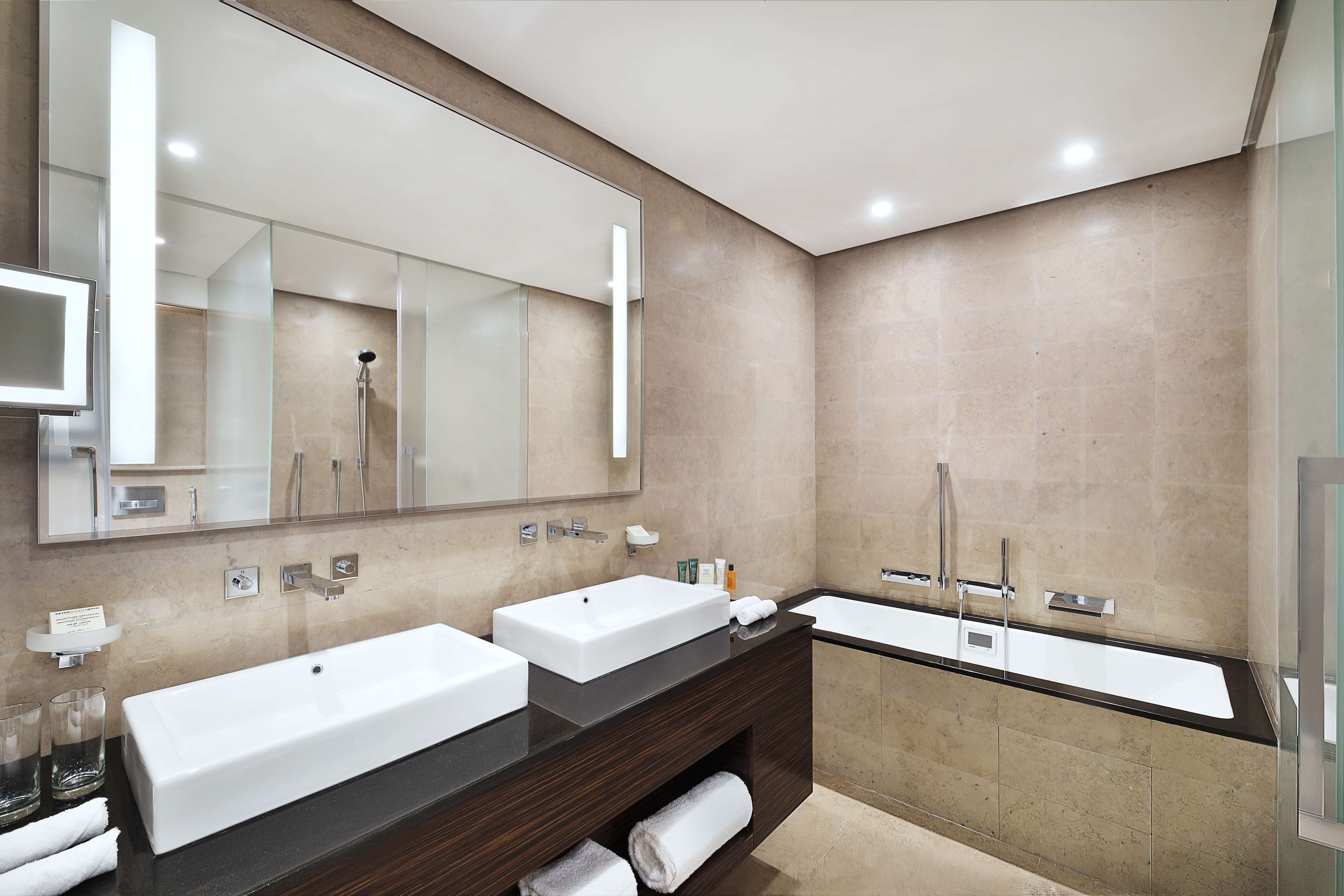 Hilton Riyadh Hotel & Residences Room Type - KING DELUXE ONE BEDRM STE