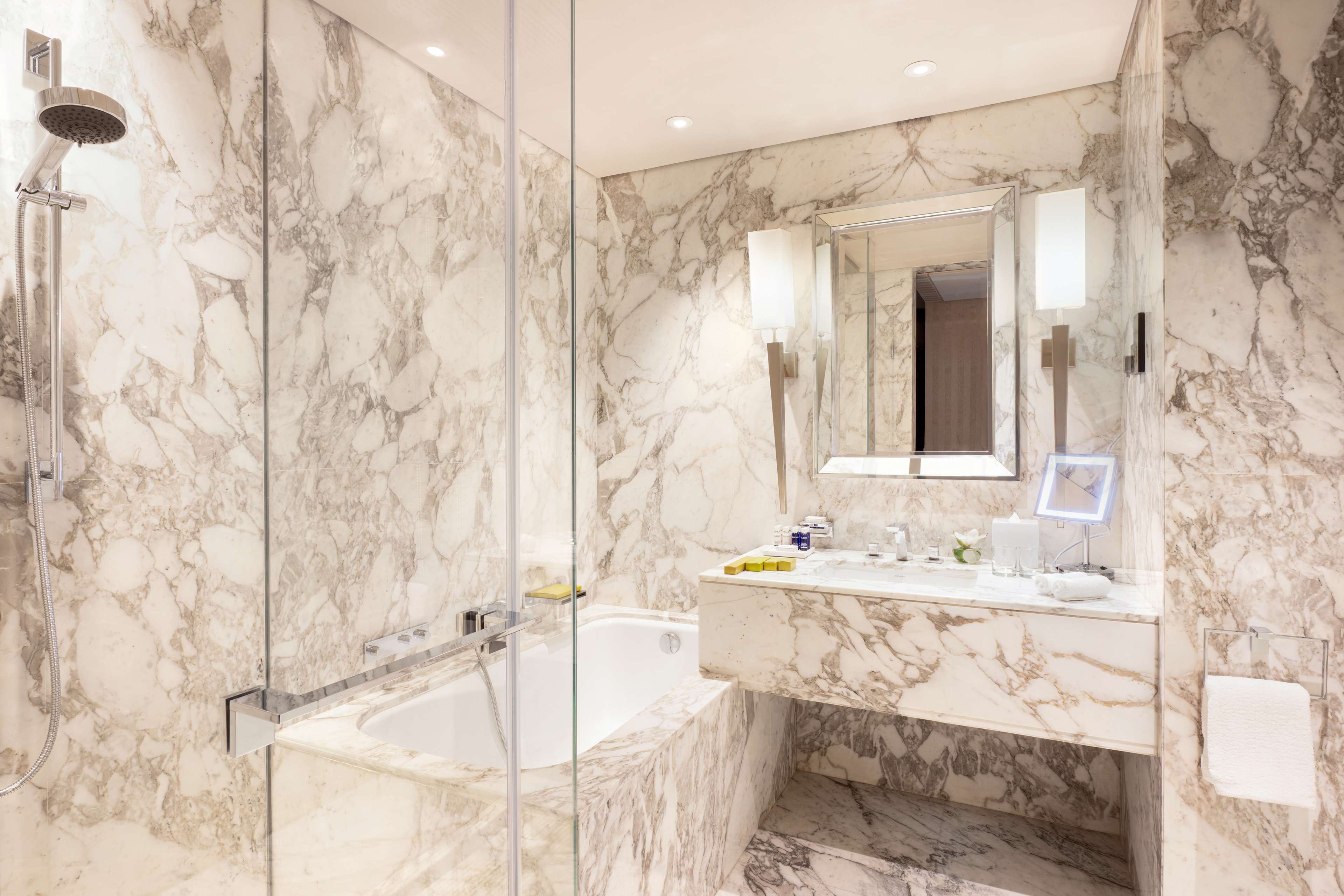 Hilton Riyadh Hotel & Residences Room Type - Royal Suite Hilton Riyadh Hotel & Residences Room Type - Royal Suite