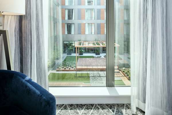  - Hilton Garden Inn Bellevue - I-405, Exit 13B