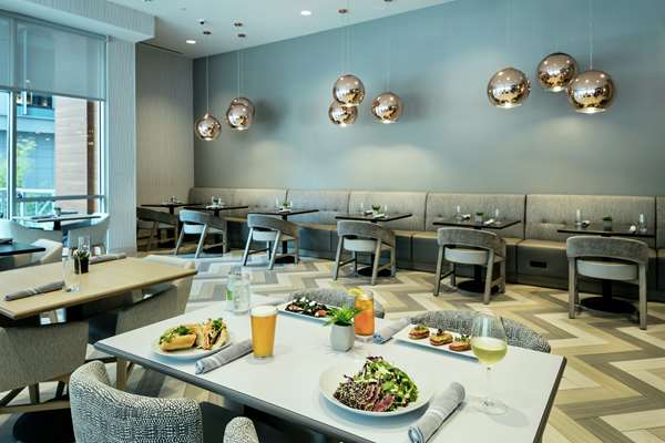 Restaurant - Hilton Garden Inn Bellevue - I-405, Exit 13B