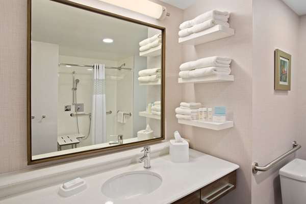  - Hampton Inn & Suites Woodinville