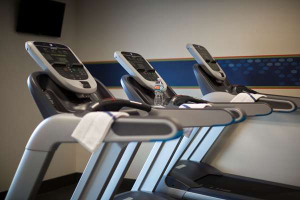 Fitness/ Exercise Room - Hampton Inn & Suites Woodinville