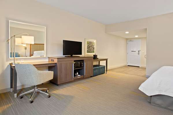  - Hampton Inn & Suites Woodinville