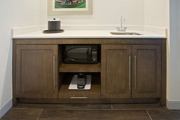  - Hampton Inn & Suites Woodinville