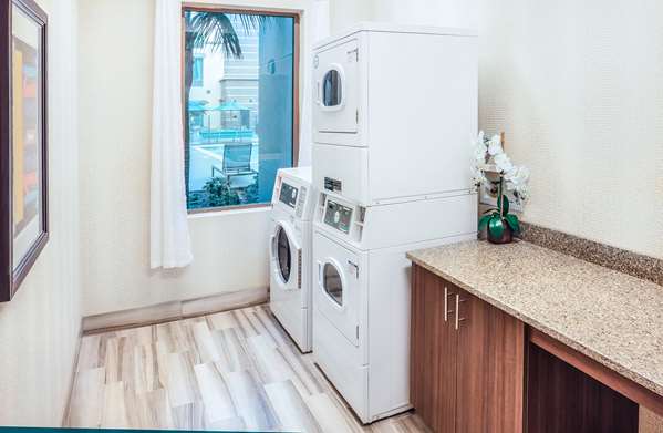  - Hampton Inn & Suites Mission Viejo - I-5, Exit 85