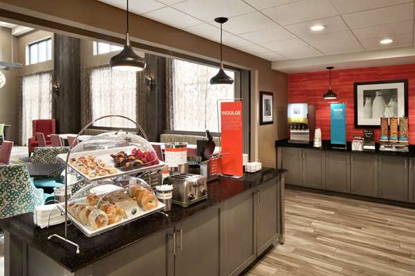 Amenities - Hampton Inn & Suites Alton
