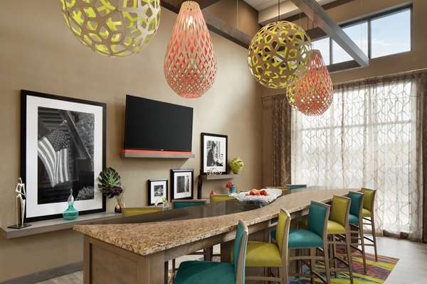  - Hampton Inn & Suites Alton