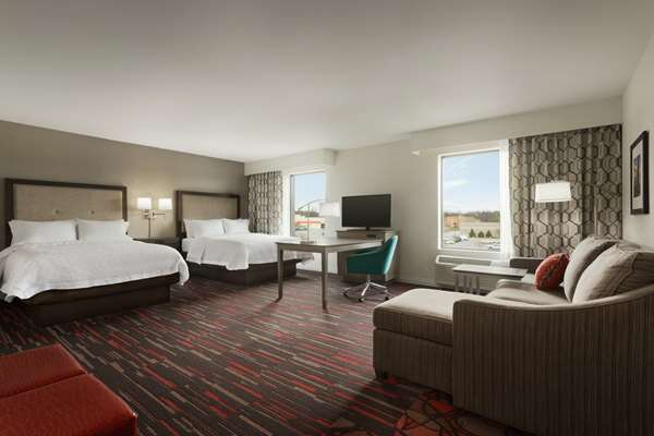  - Hampton Inn & Suites Alton