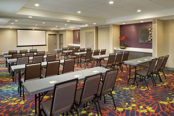  - Hampton Inn & Suites Alton