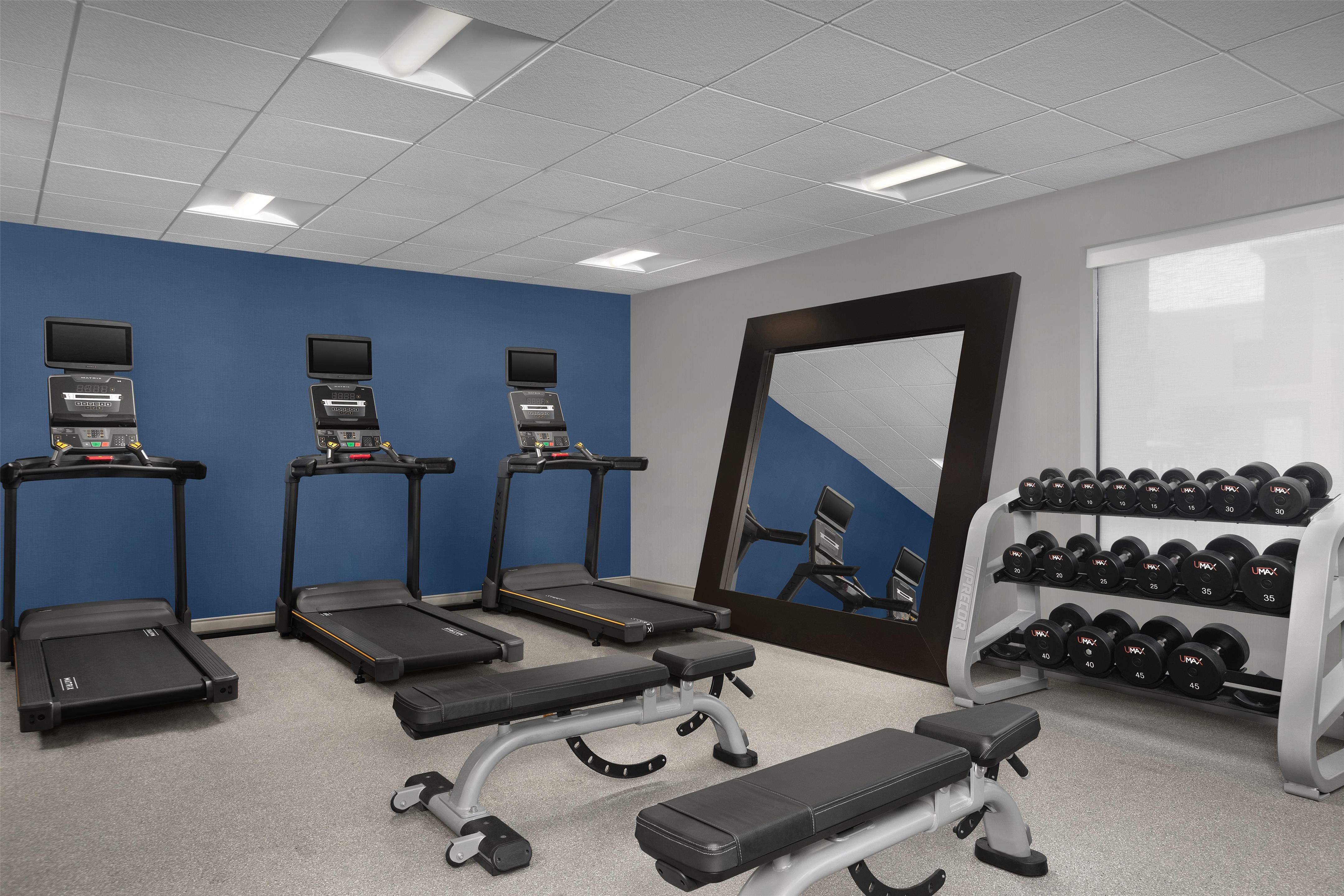Health club fitness center gym | Hampton Inn & Suites St. Louis/Alton