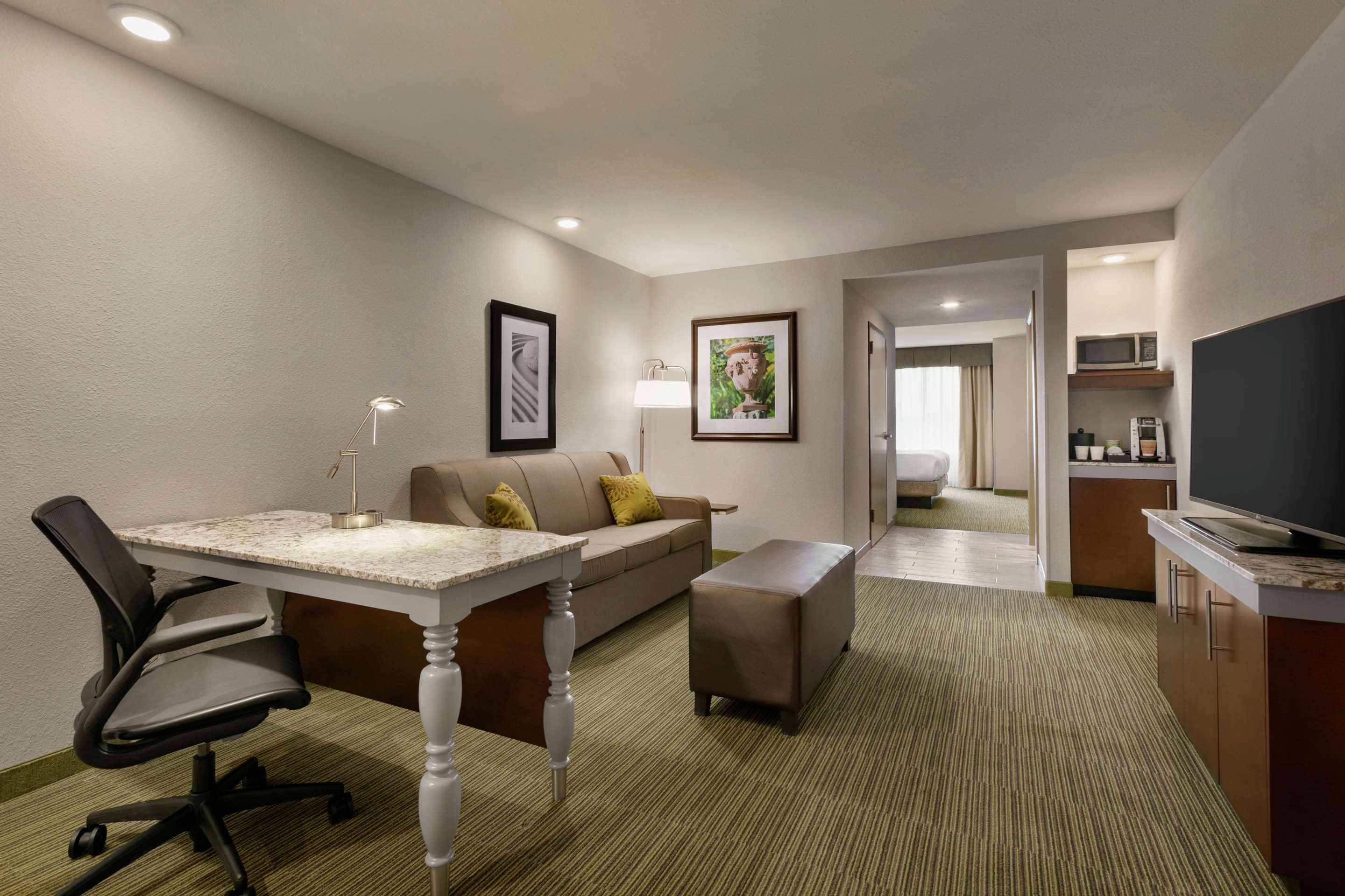 Guest room