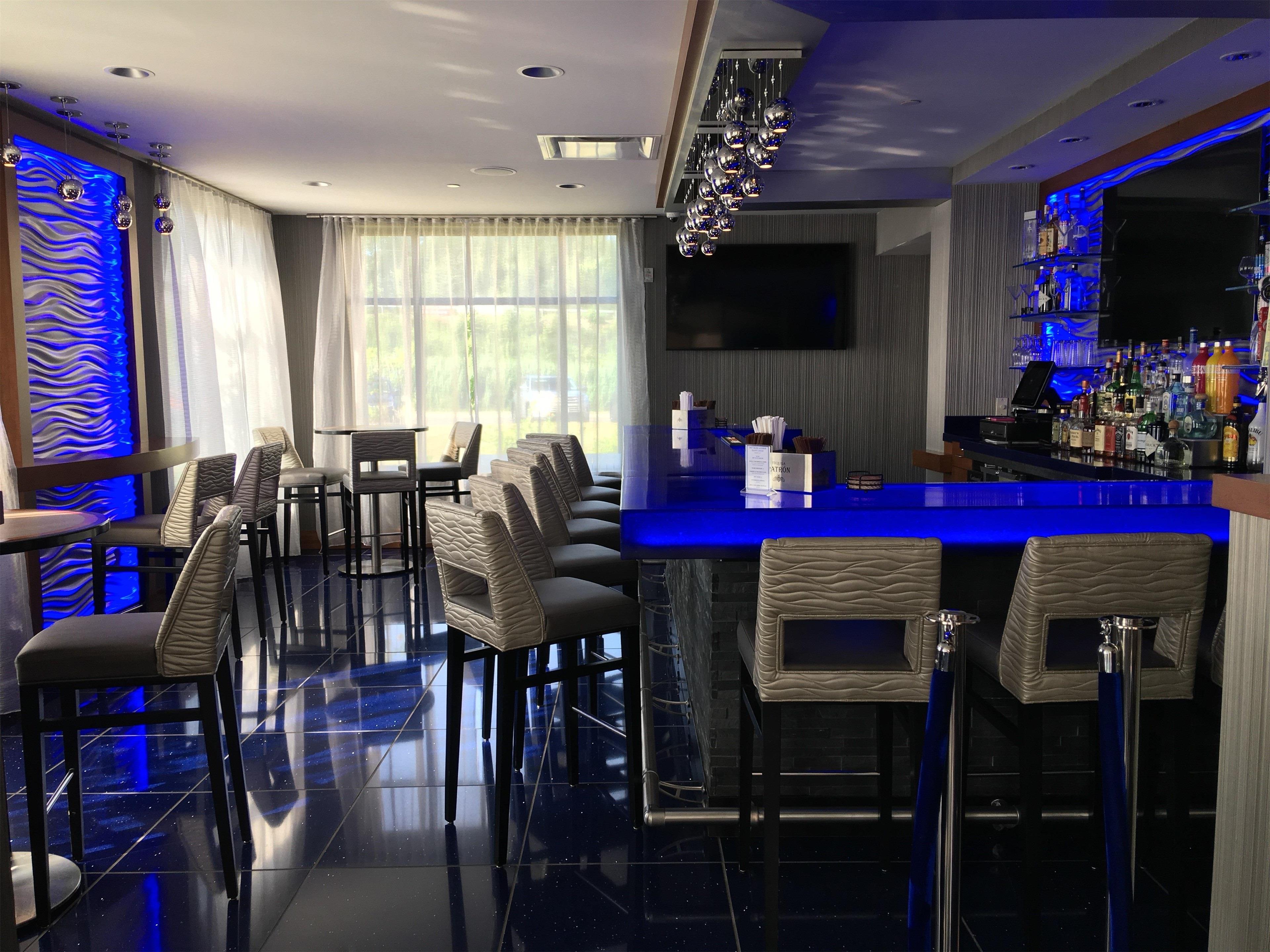 BarLounge | Hampton Inn & Suites Newburgh Stewart Airport