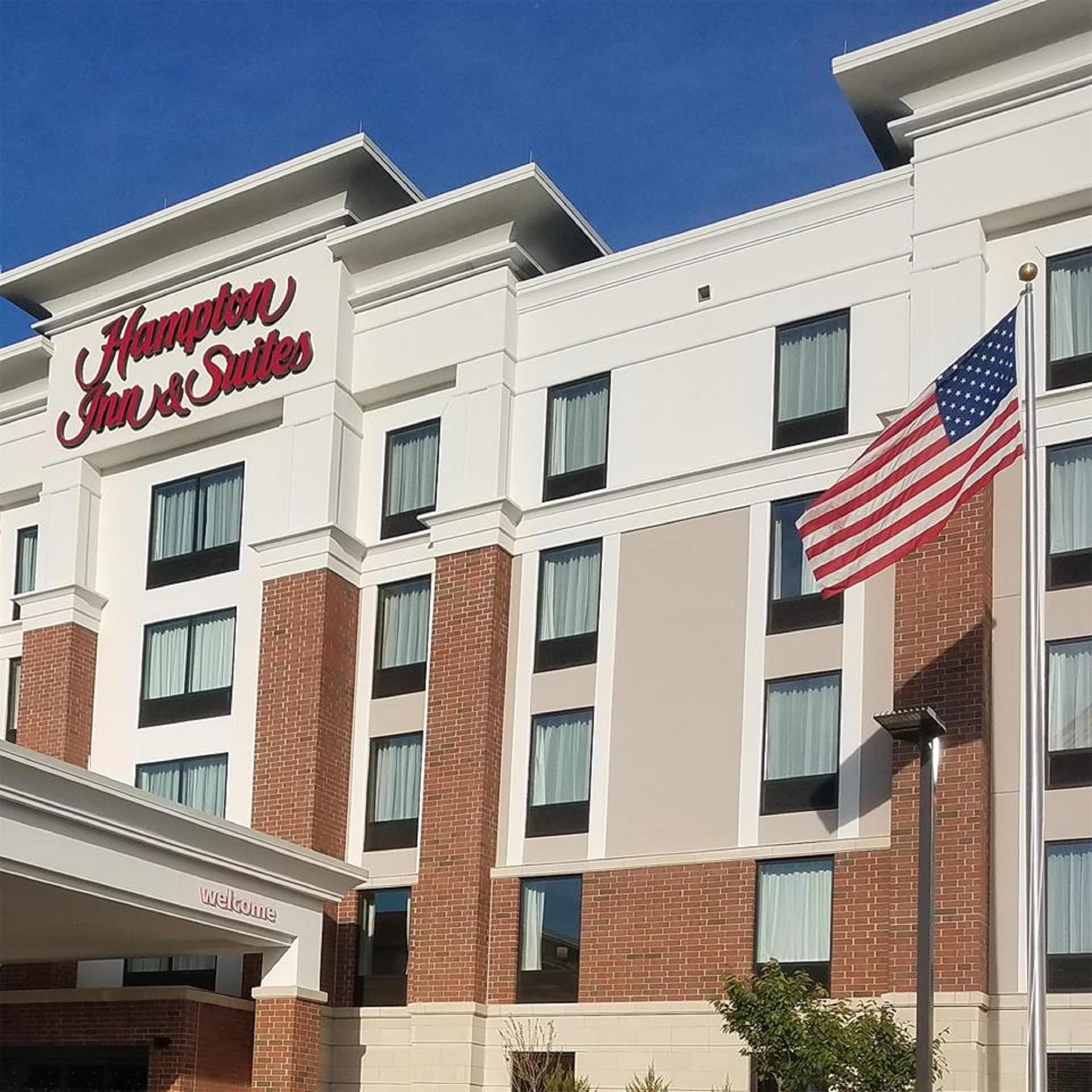 Exterior | Hampton Inn & Suites Newburgh Stewart Airport